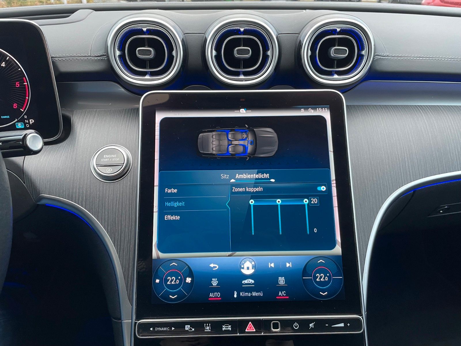 Fahrzeugabbildung Mercedes-Benz C 220 d T AVANTGARDE AHK+HUD+360°+STDH+DISTR