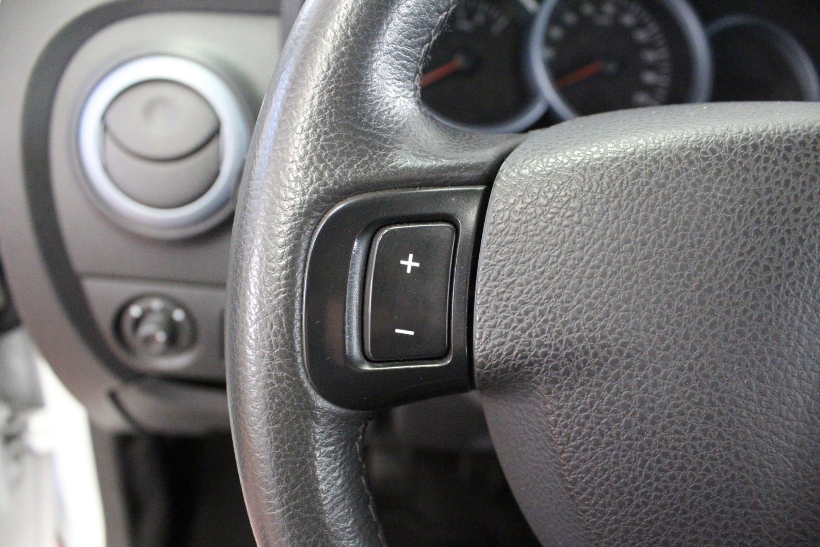 Fahrzeugabbildung Dacia Dokker TCe 115 Stepway *Navi*Klima*Shz