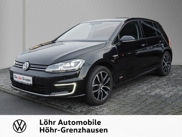 Volkswagen Golf VII  e-Golf,LED,ACC,Discover Pro,Kamera App