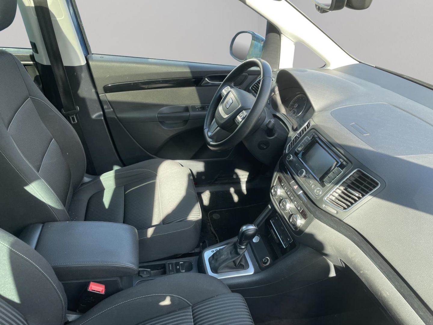 Fahrzeugabbildung SEAT Alhambra I-TECH AHK Sportpaket Navi Bi-Xenon Dyn