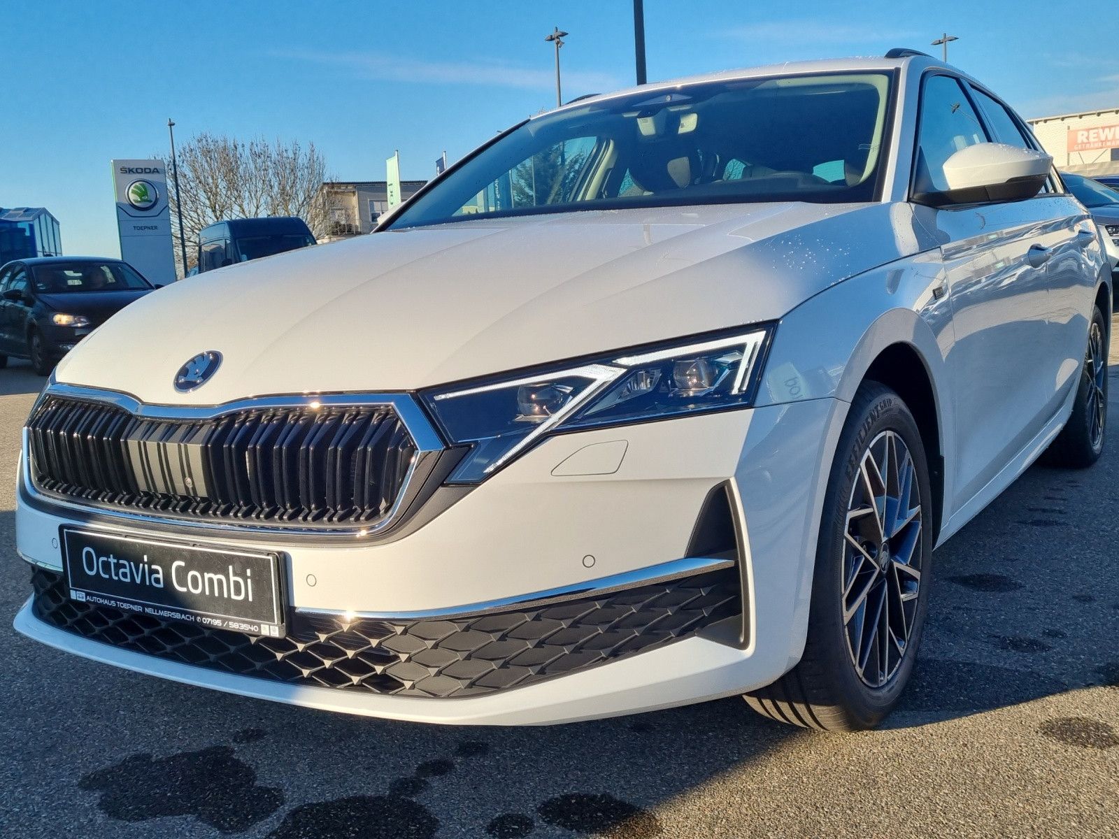 Fahrzeugabbildung SKODA Octavia Combi Tour 2,0 TDI 110KW/150PS AHK