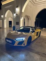 Audi R8 5.2 FSI plus S tronic quattro Spyder - - Audi R8 mit Schiebedach