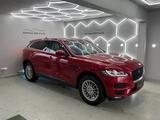 Jaguar F-PACE Prestige AWD LEDER*HUD*XEN*SPUR*DIGITAL - rote Jaguar F-Pace