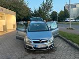 Opel Verkaufe Opel Zafira - Opel Zafira aus 2005 mit Diesel-Antrieb