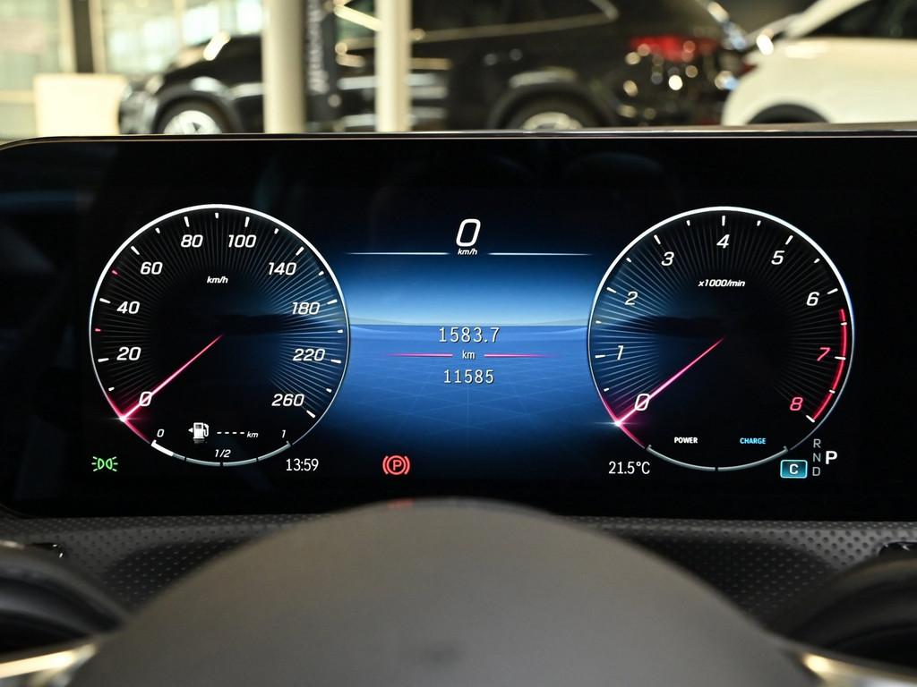 Mercedes-Benz CLA 180