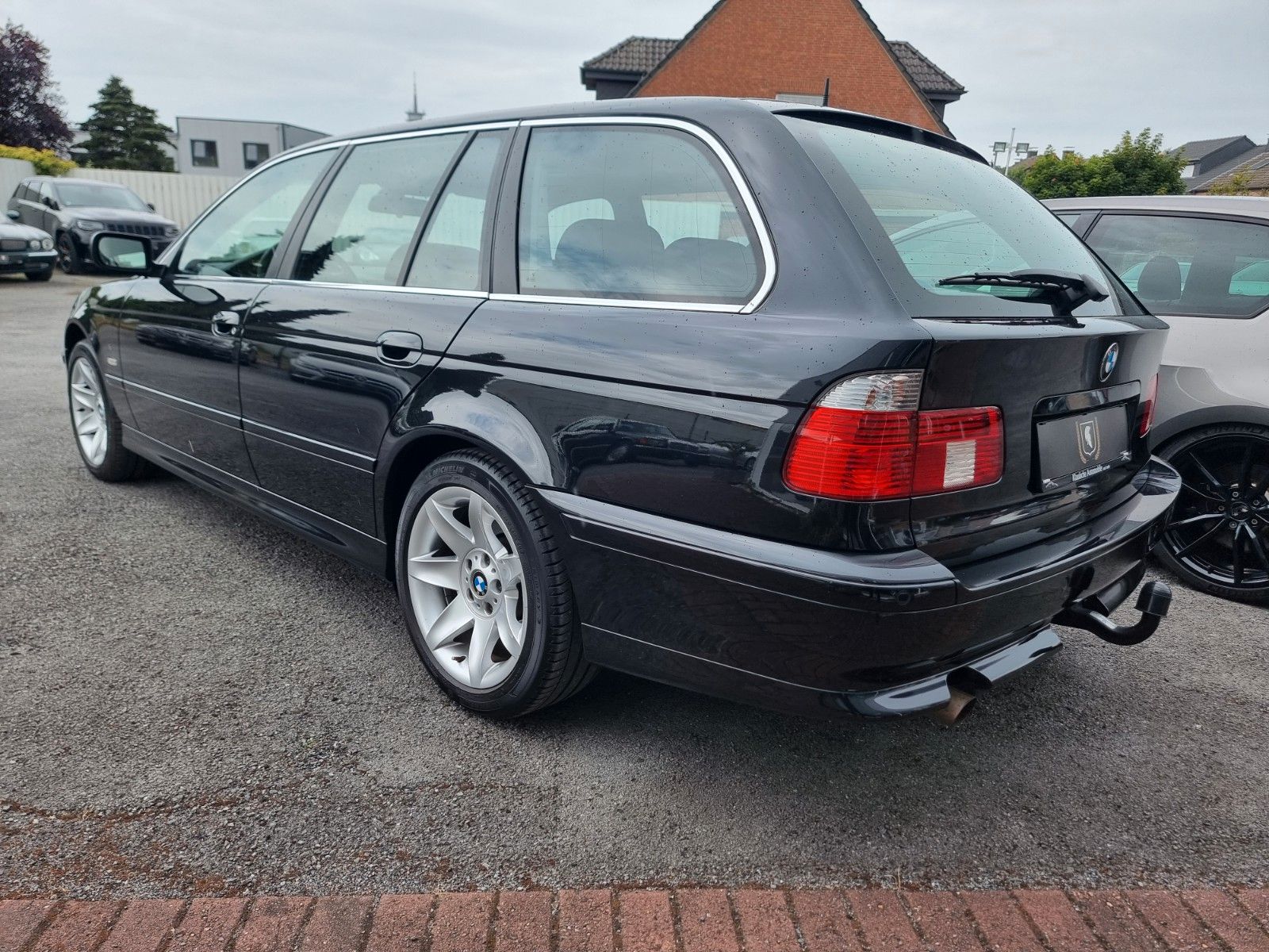 Fahrzeugabbildung BMW 530i Exclusive touring/2. Hand/1A Zust.+Historie