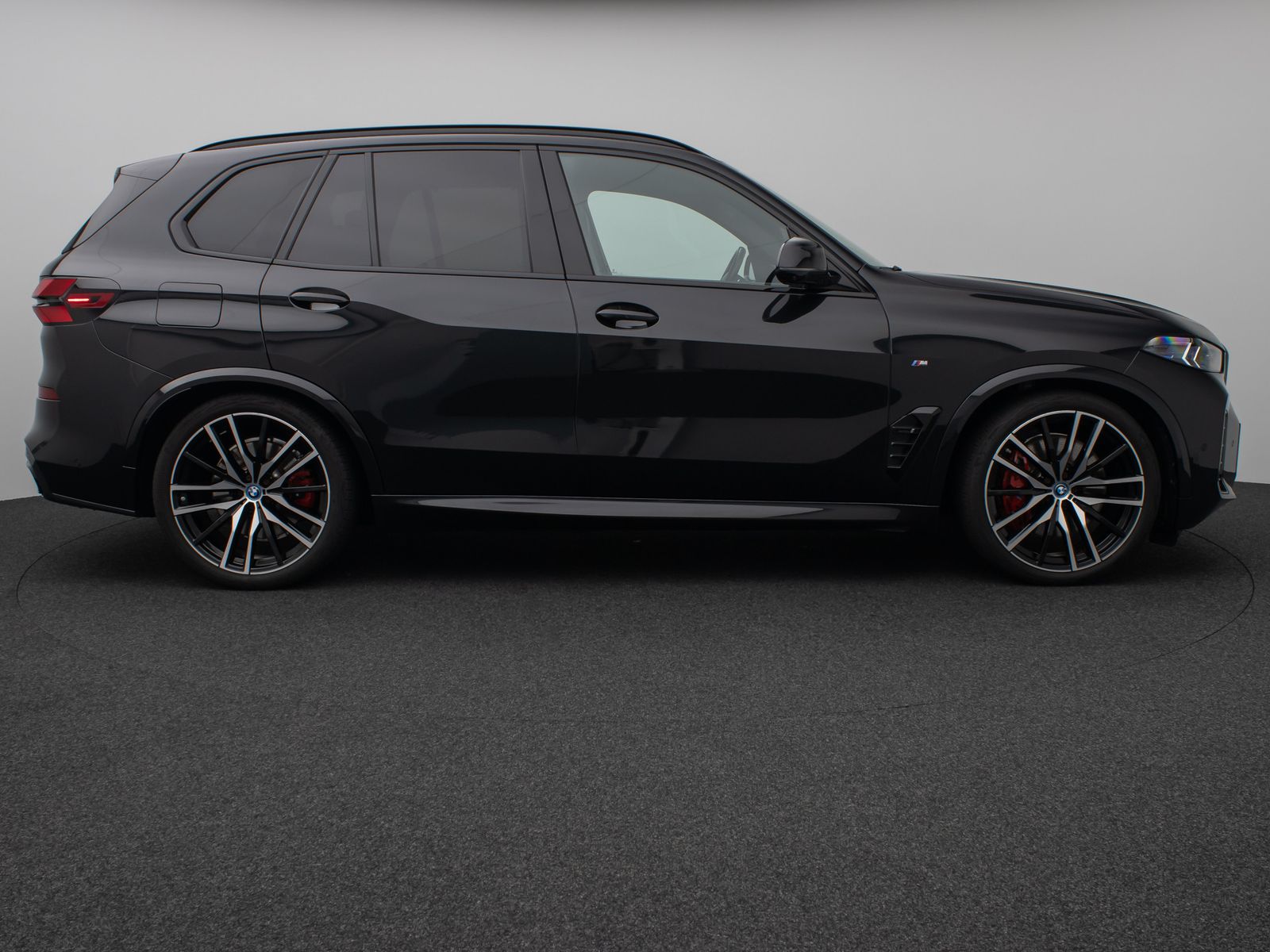 Fahrzeugabbildung BMW X5 xD50e M Sport Pro Pano 360°HUD DAB H/K SoftCl