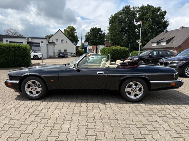 Fahrzeugabbildung Jaguar XJS Cabrio 4.0 Convertible 1.Hand+Top Zustand
