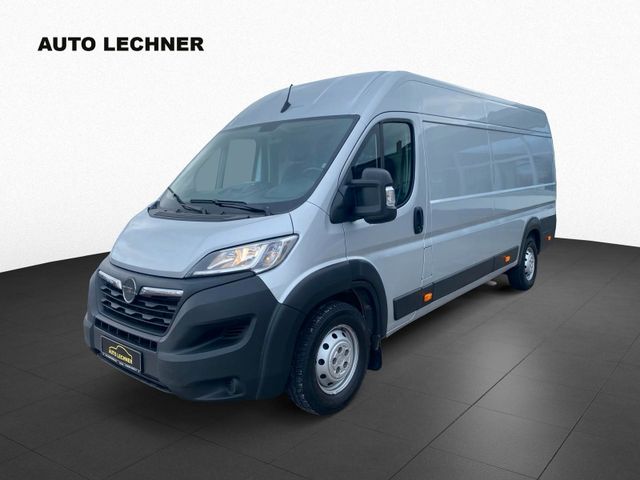 Fotografie des Opel Movano