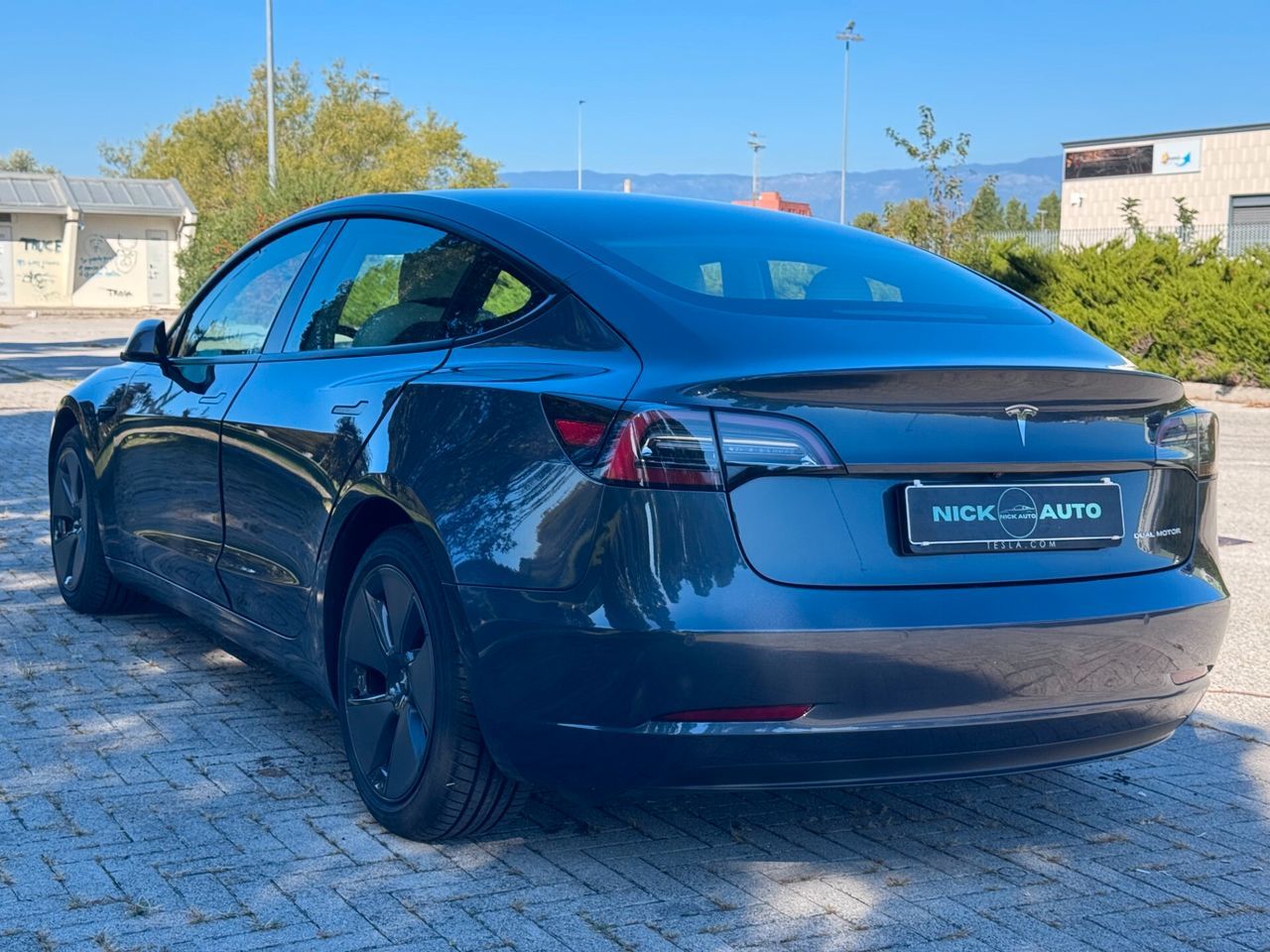 Tesla Model 3 Long Range Dual Motor AWD imagem 3