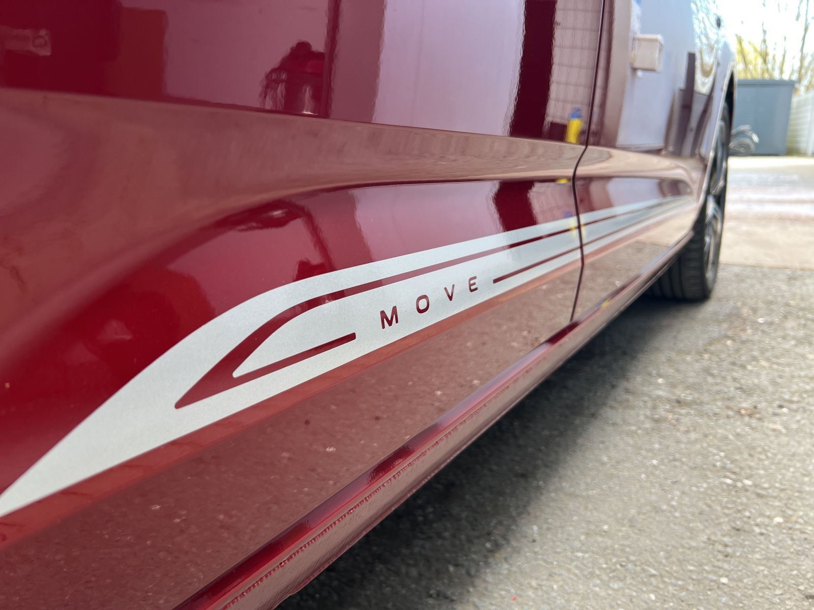 Caddy Move 2.0 TDI AHK*Navi*Pano*ACC*Kamera