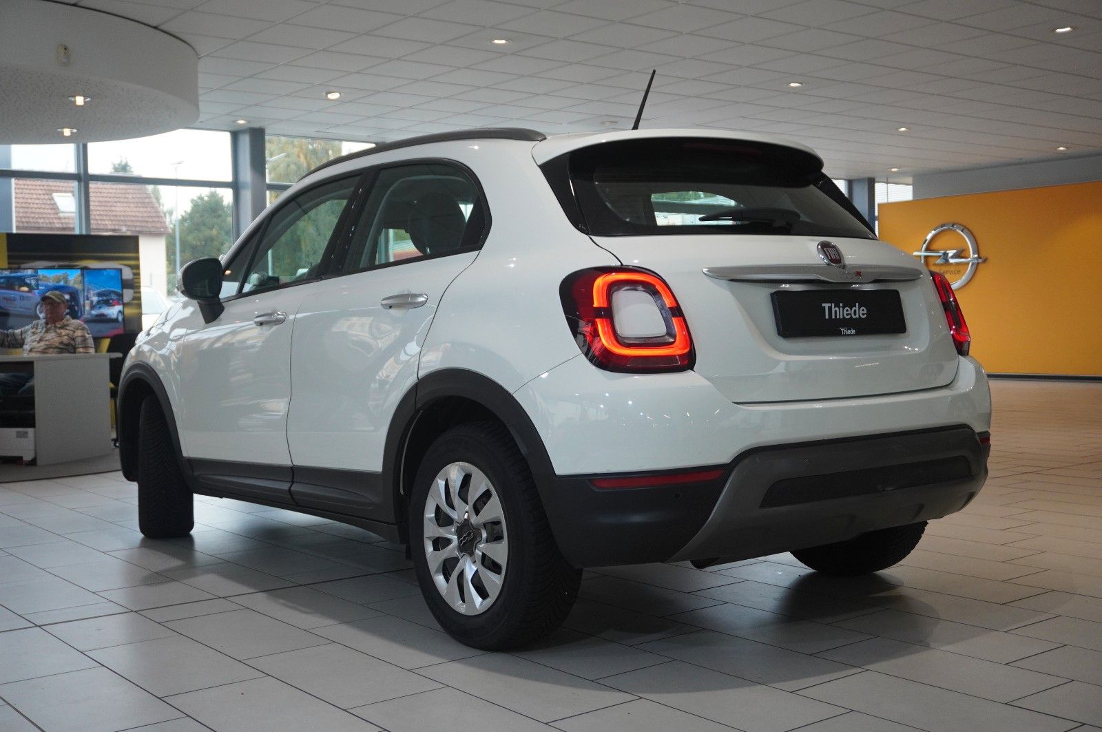 Fahrzeugabbildung Fiat 500X 1.3T CROSS DCT NAVI/LED/PDC/SPORT/TEMP/DAB+