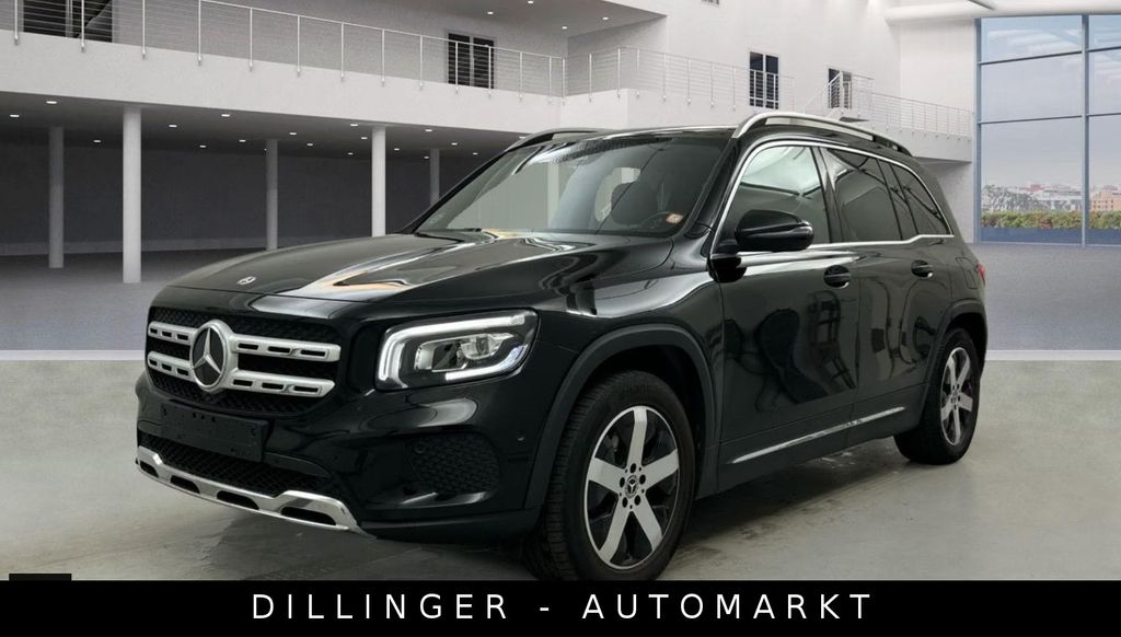 Image of Mercedes-Benz GLB 220