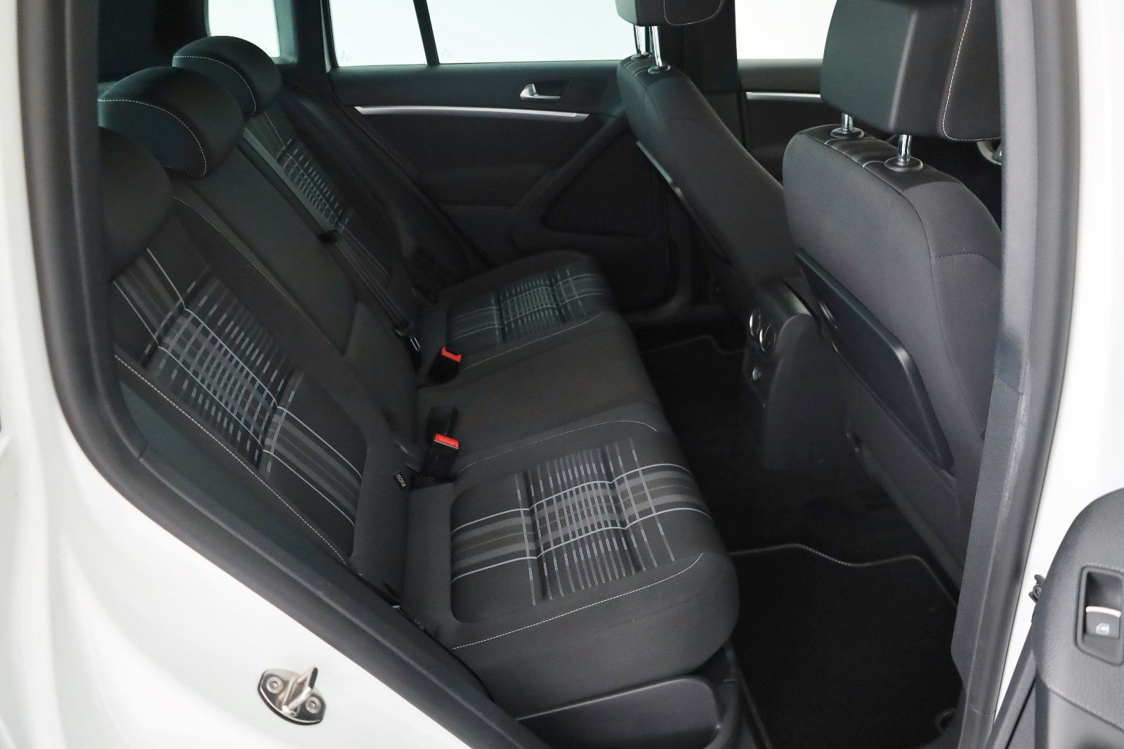 Fahrzeugabbildung Volkswagen Tiguan Lounge Sport &Style ,Navi,Kamera,AHK , WR