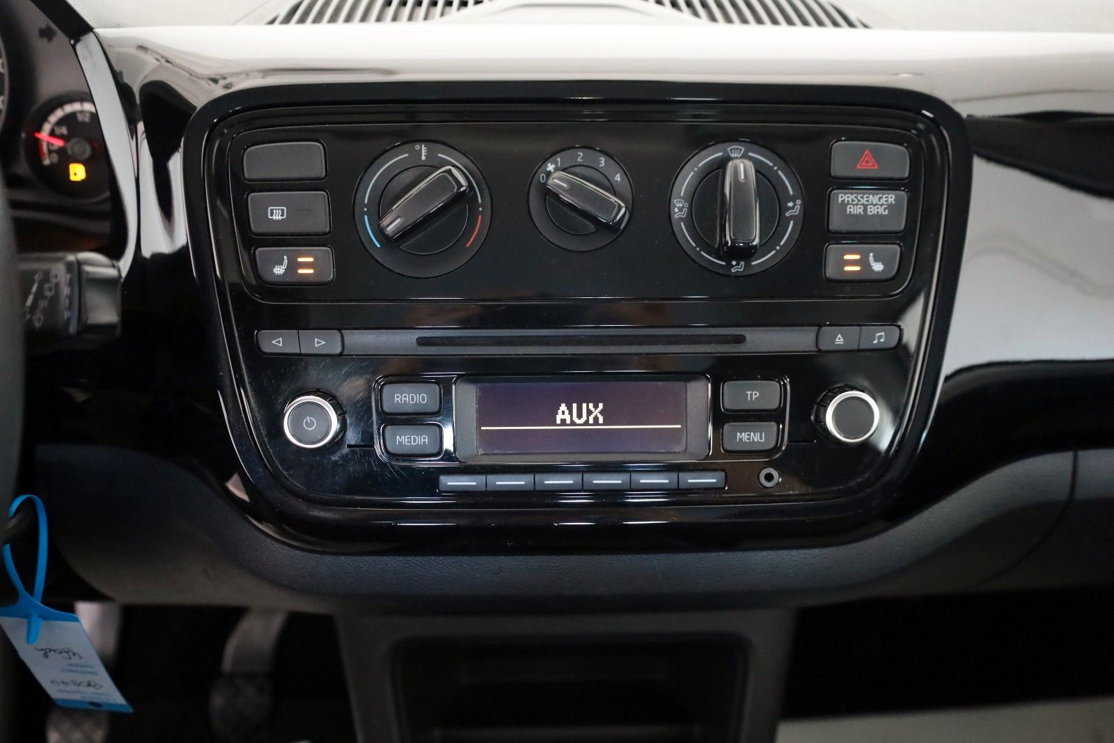 Fahrzeugabbildung Volkswagen up! move up! SH,PDC,Allwetterreifen
