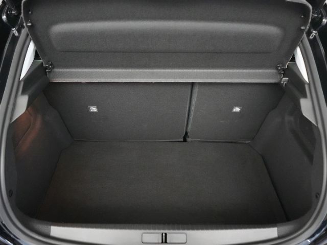Corsa F FACELIFT AT+RÜCKFAHRKAMERA+SITZHEIZUNG+L