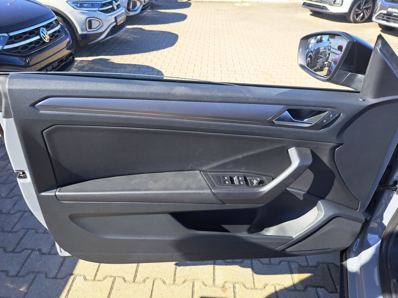 Volkswagen T-Roc - Bild 15