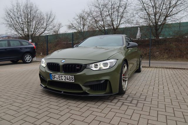 BMW M4 Baureihe M4 Coupe Basis DKG