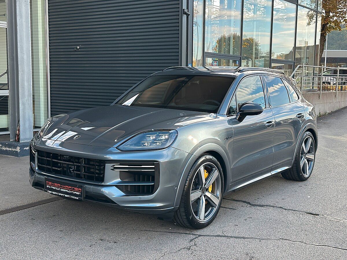 2026 Porsche Cayenne