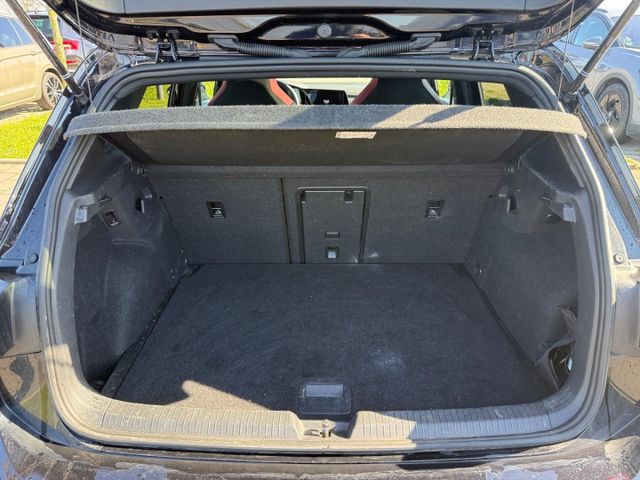 Golf GTI 8 VIII 2.0 TSI StandHZG AHK-klappbar Na