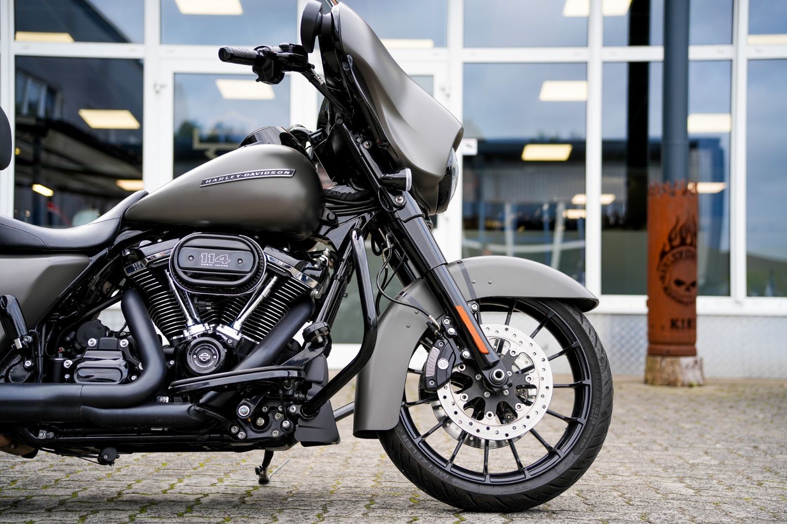 Fahrzeugabbildung Harley-Davidson FLHXS Street Glide Special 114 cui - Penzl