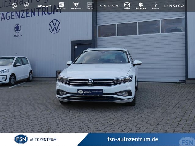 Volkswagen Passat Variant 2.0 TDI Elegance AHK NAVI ACC MAT