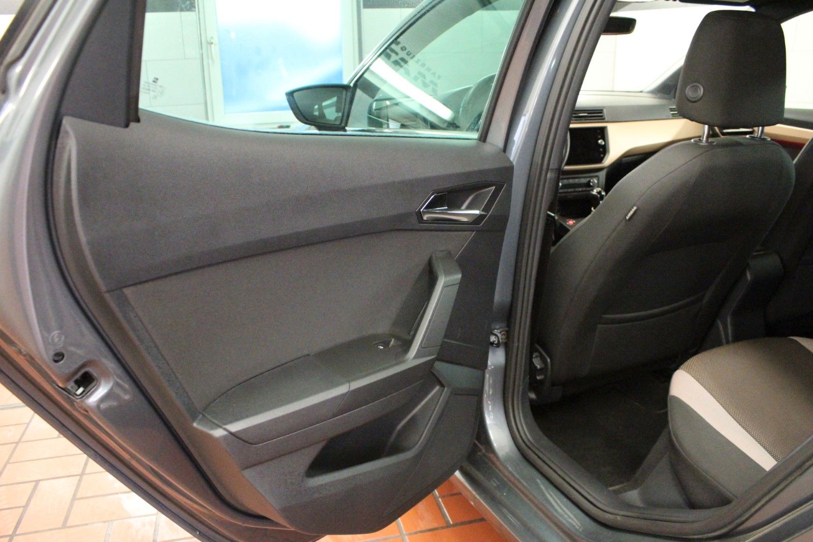 Fahrzeugabbildung SEAT Ibiza 1.0 TSI Excelence *Winter & Sicht Paket