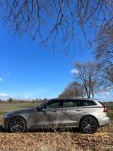 Volvo V60 D4 AWD Geartronic Inscription 2. Hand - silberne Volvo V60