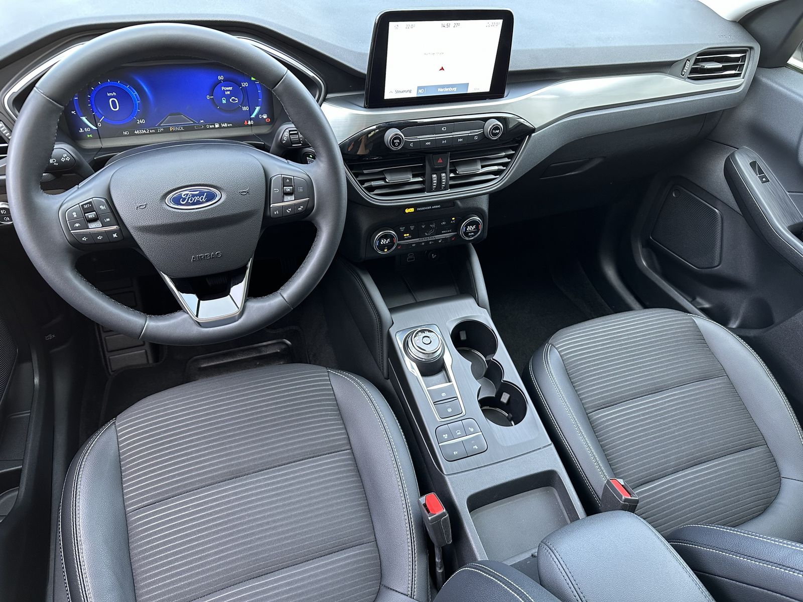 Fahrzeugabbildung Ford Kuga 2.5 Duratec PHEV Titanium X NAV+LED+PANO+PP