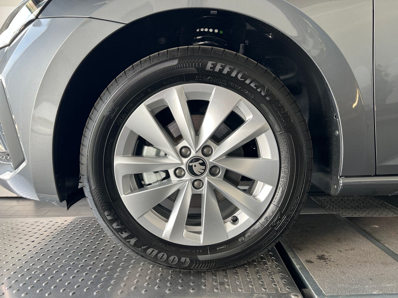 Fahrzeugabbildung SKODA Scala Selection 1.0 TSI DSG *AHK, LED, ACC, Kame