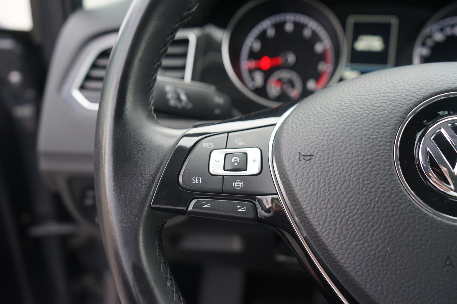 Volkswagen Golf VII 1.5 TSI Highline DSG AHK LED, миниатюра 18