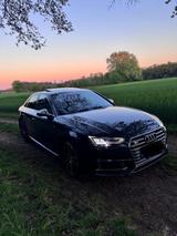 Audi S4 3.0 TFSI tiptronic quattro - - Audi S4 mit Benzin-Antrieb: Limousine, 3.0