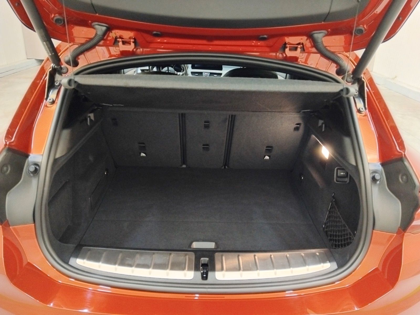 BMW X2 (06/2026, Hybrid (Benzin/Elektro))