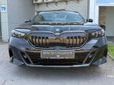 BMW 550e xDrive M SPORT PANO DA+ AHK B&W FahrwerkPro - BMW 550 Gebrauchtwagen