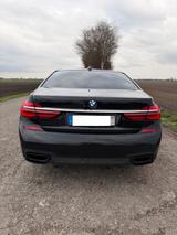 BMW 750i xDrive - VOLLAUSSTATTUNG TOP Zustand - BMW 7er Reihe Gebrauchtwagen in München