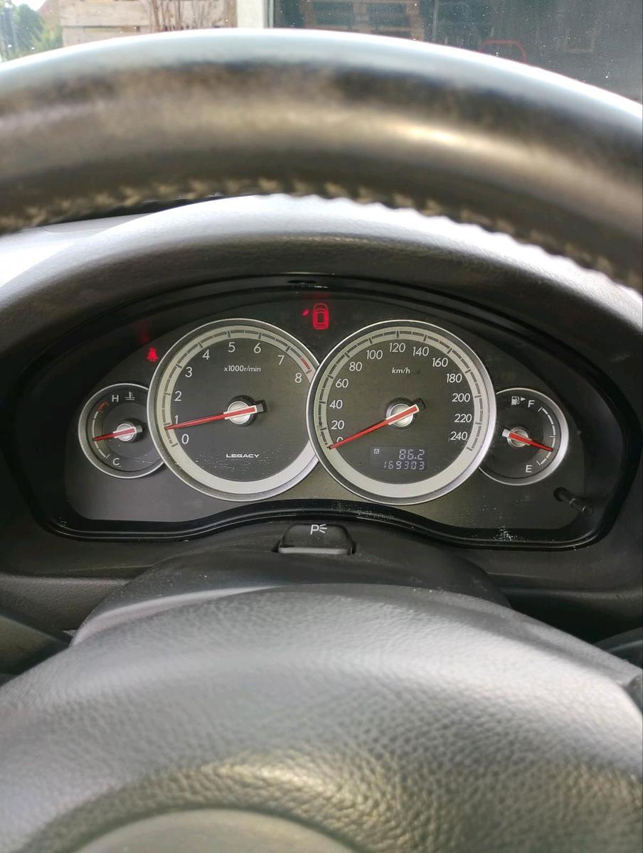 Subaru Legacy 2005 — engine 165 HP (121kW)
