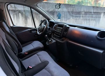 Opel Vivaro - 6