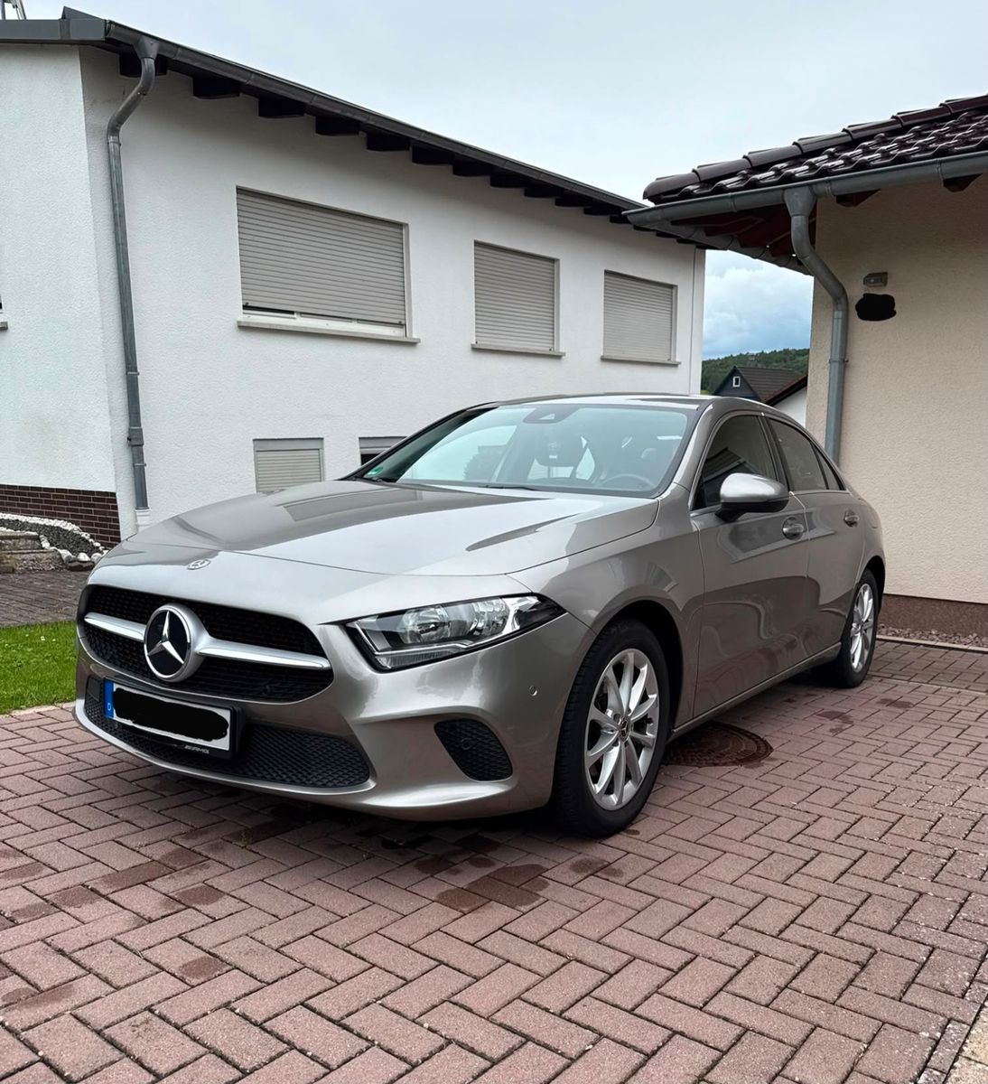 MERCEDES-BENZ A 200 -