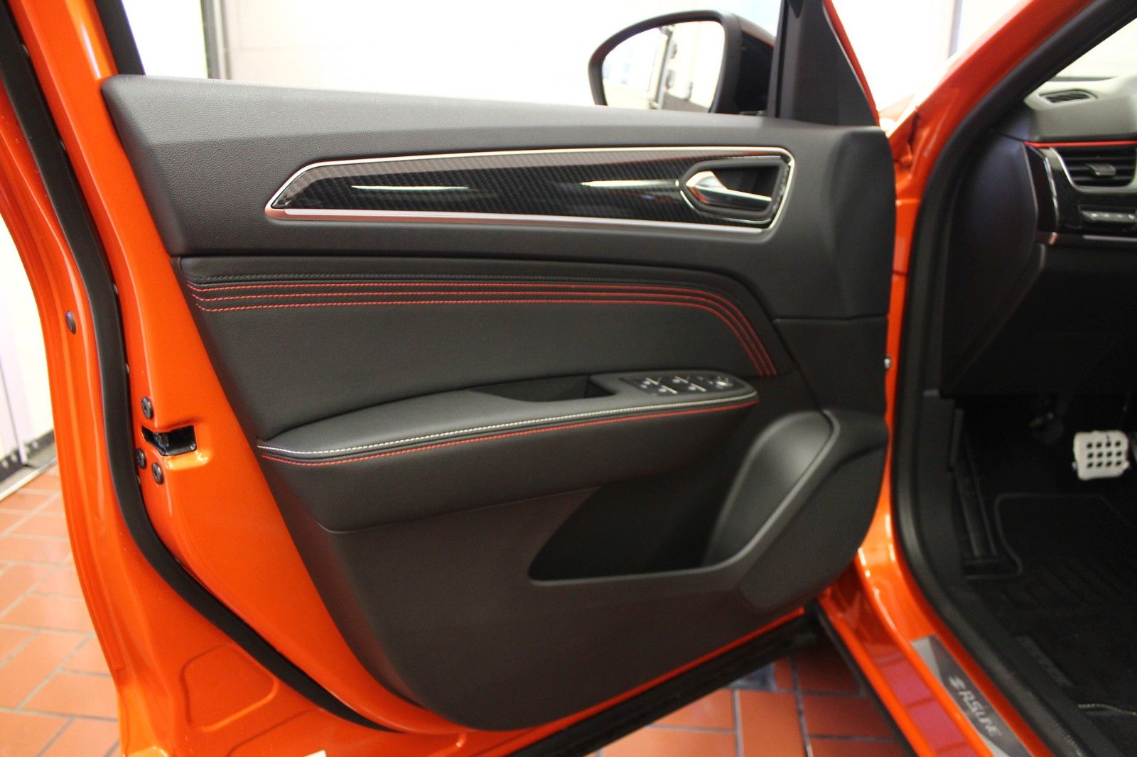 Fahrzeugabbildung Renault Arkana TCe 160 EDC R.S. Line