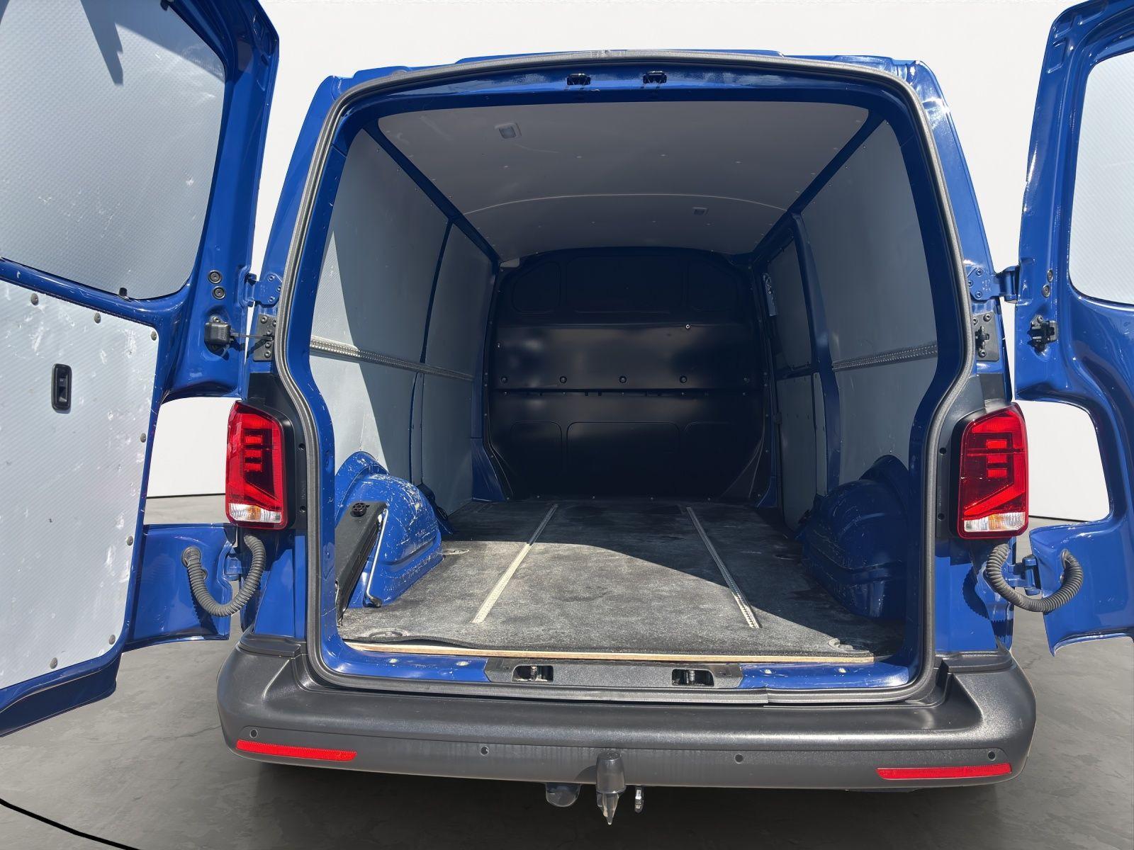 Volkswagen T6.1 Kasten 2.0 TDI LR AHK+PDC+Navi+Klima+StandH