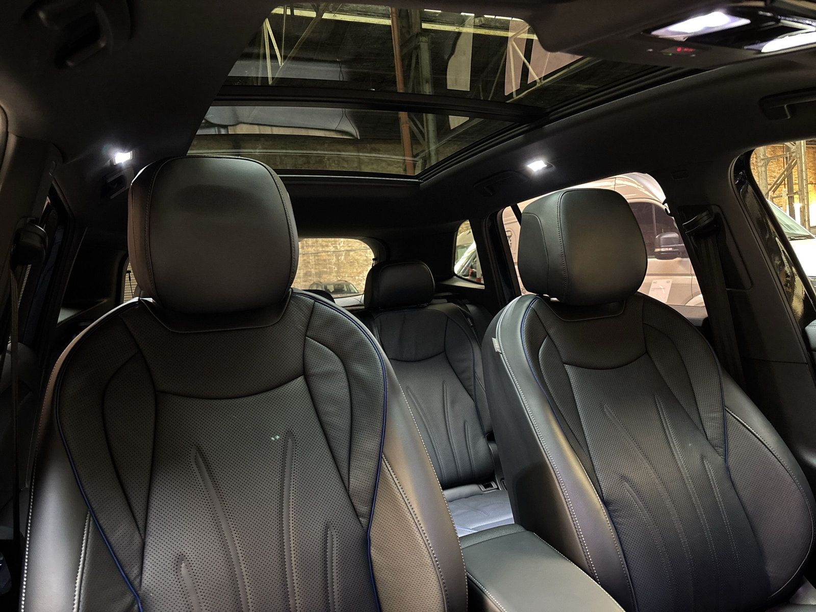 Fahrzeugabbildung Volkswagen Tiguan R-Line 1.5 TSI eHybrid DSG AHK App-Connec