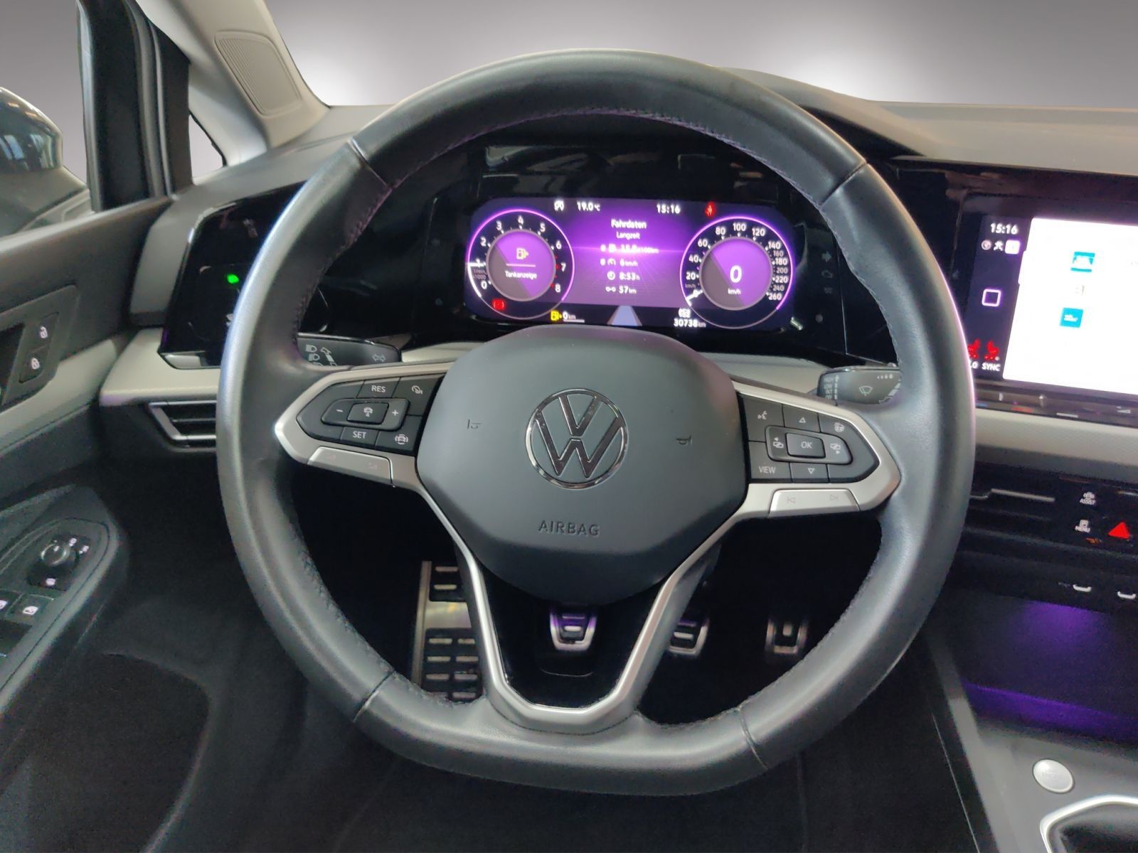 Volkswagen Golf - Bild 9