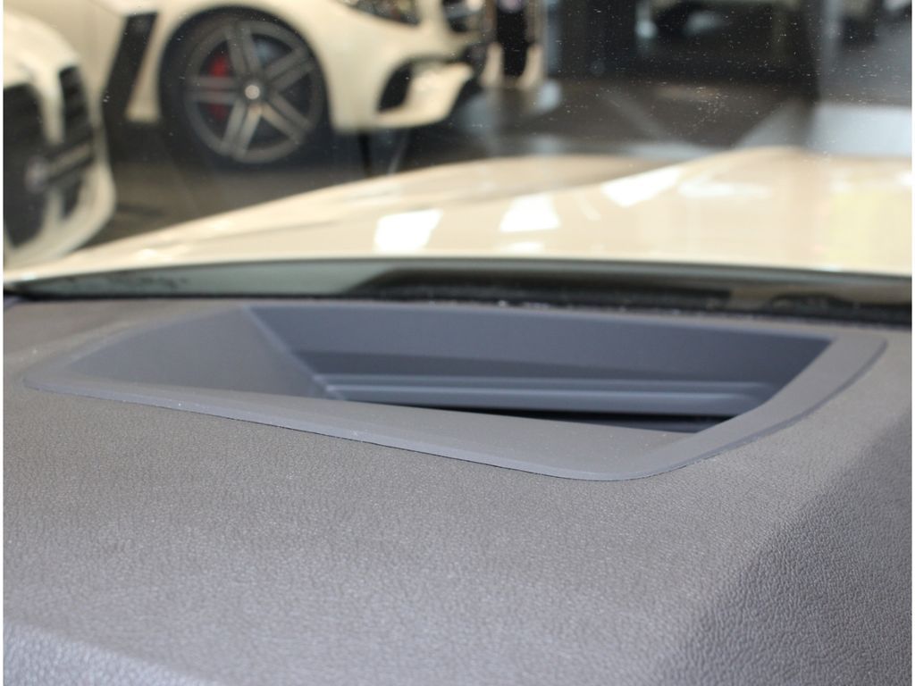 Fahrzeugabbildung BMW 320 i M Sport 2. Hand*HUD*Laser*Komfortzugang