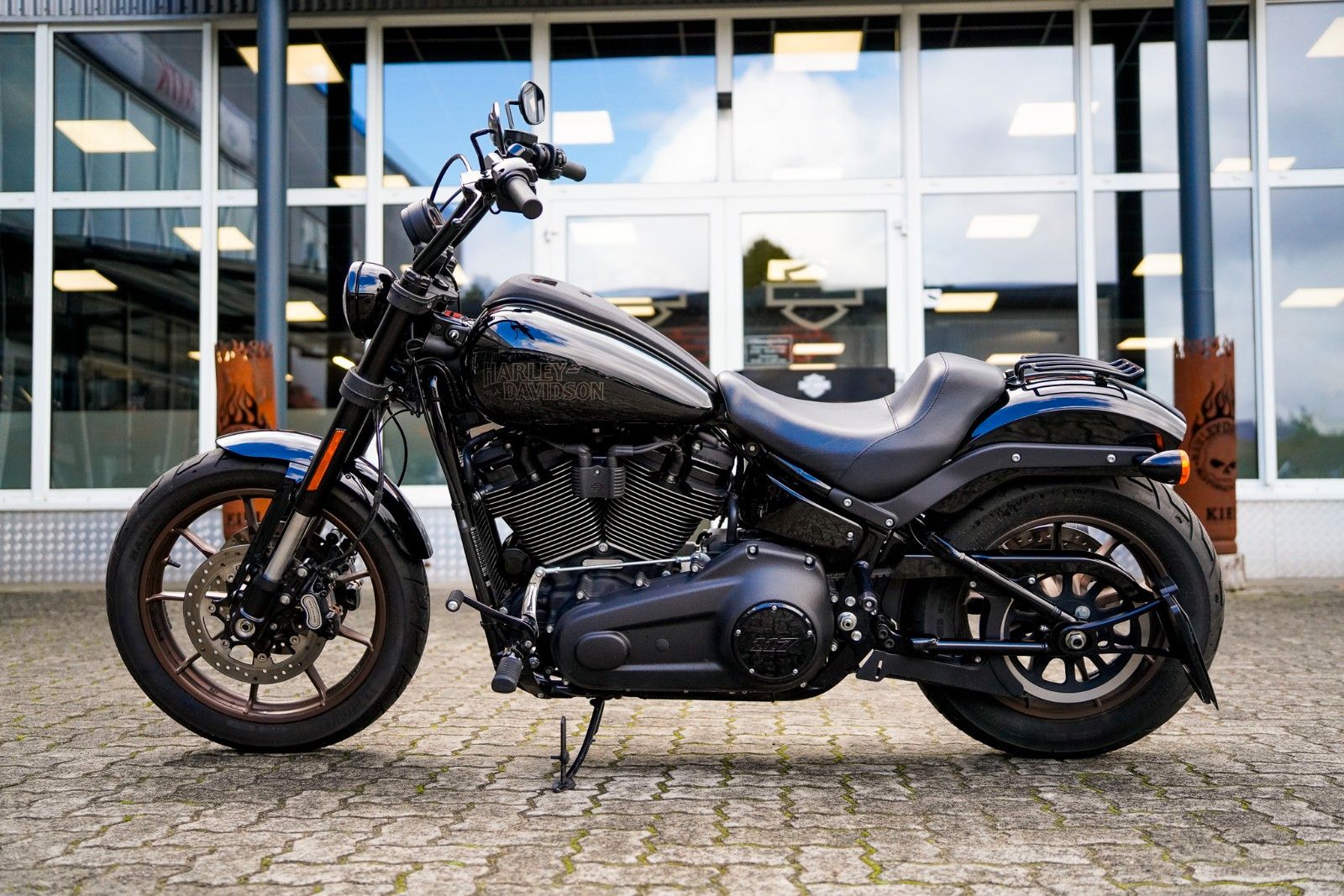 Fahrzeugabbildung Harley-Davidson FXLRS LOW RIDER S 117 CUI - JEKILL&HYDE -