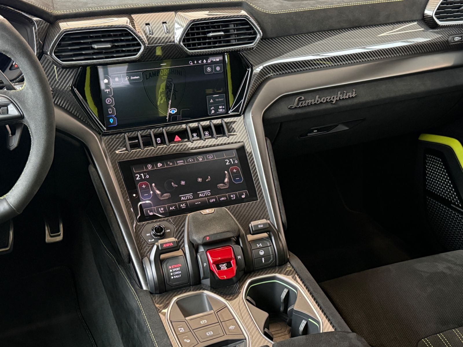 Urus 4.0 V8 Performante Full Carbon Ad Personam