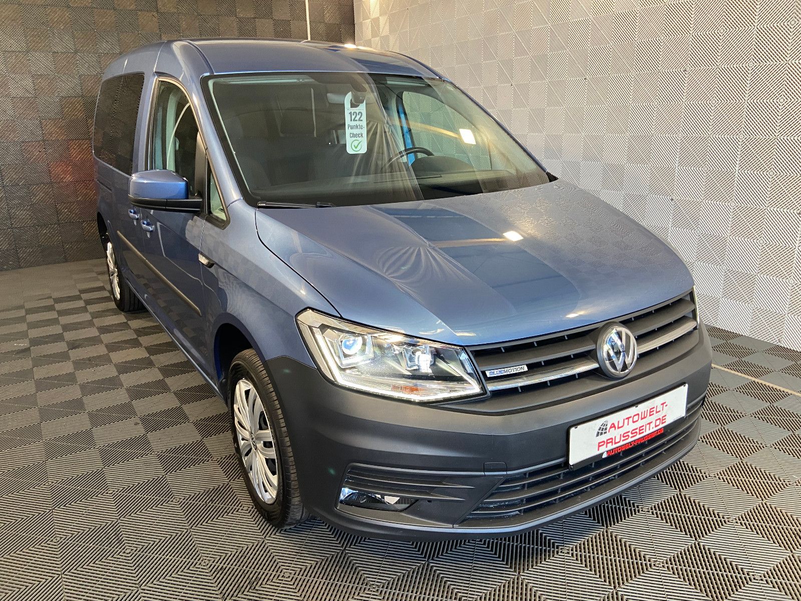 Gebrauchtwagen Volkswagen Caddy Caddy Maxi Trendline*DESIGN*BI XENON-PDC-SHZ-DAB in Dirlos