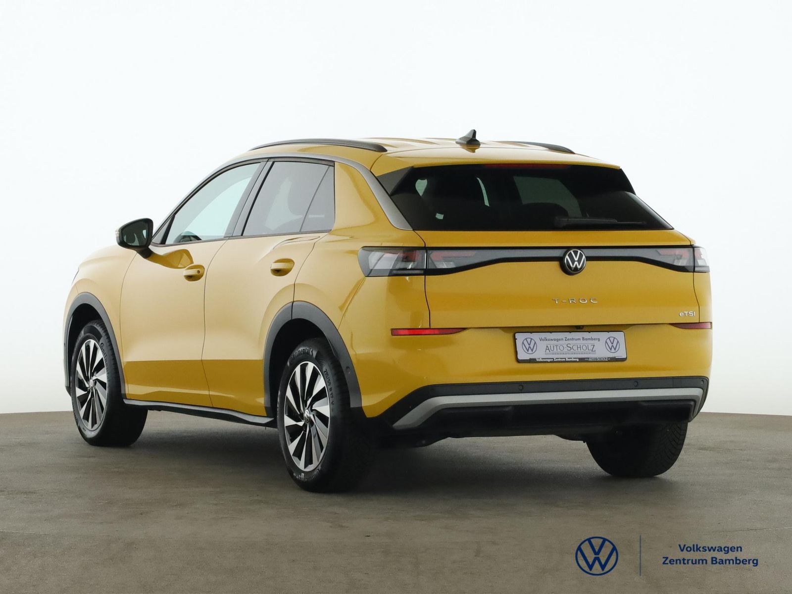 Volkswagen T-Roc 1.5 eTSI Life DSG GJR LED ACC PDC RFK DAB foto 4