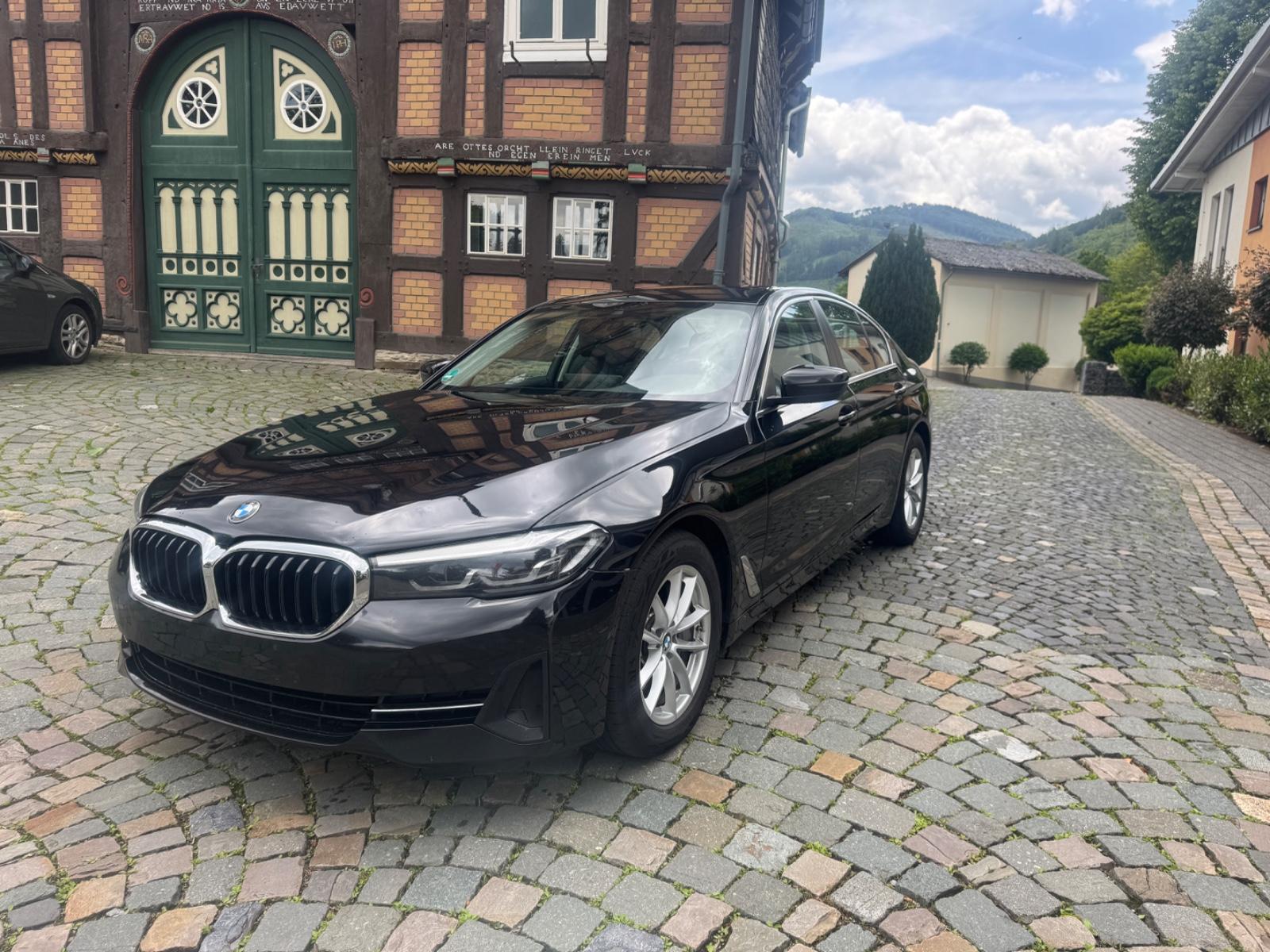 BMW 540d xDr*Sport-Aut*DriveAssi*KomfSitz*ParkAssi