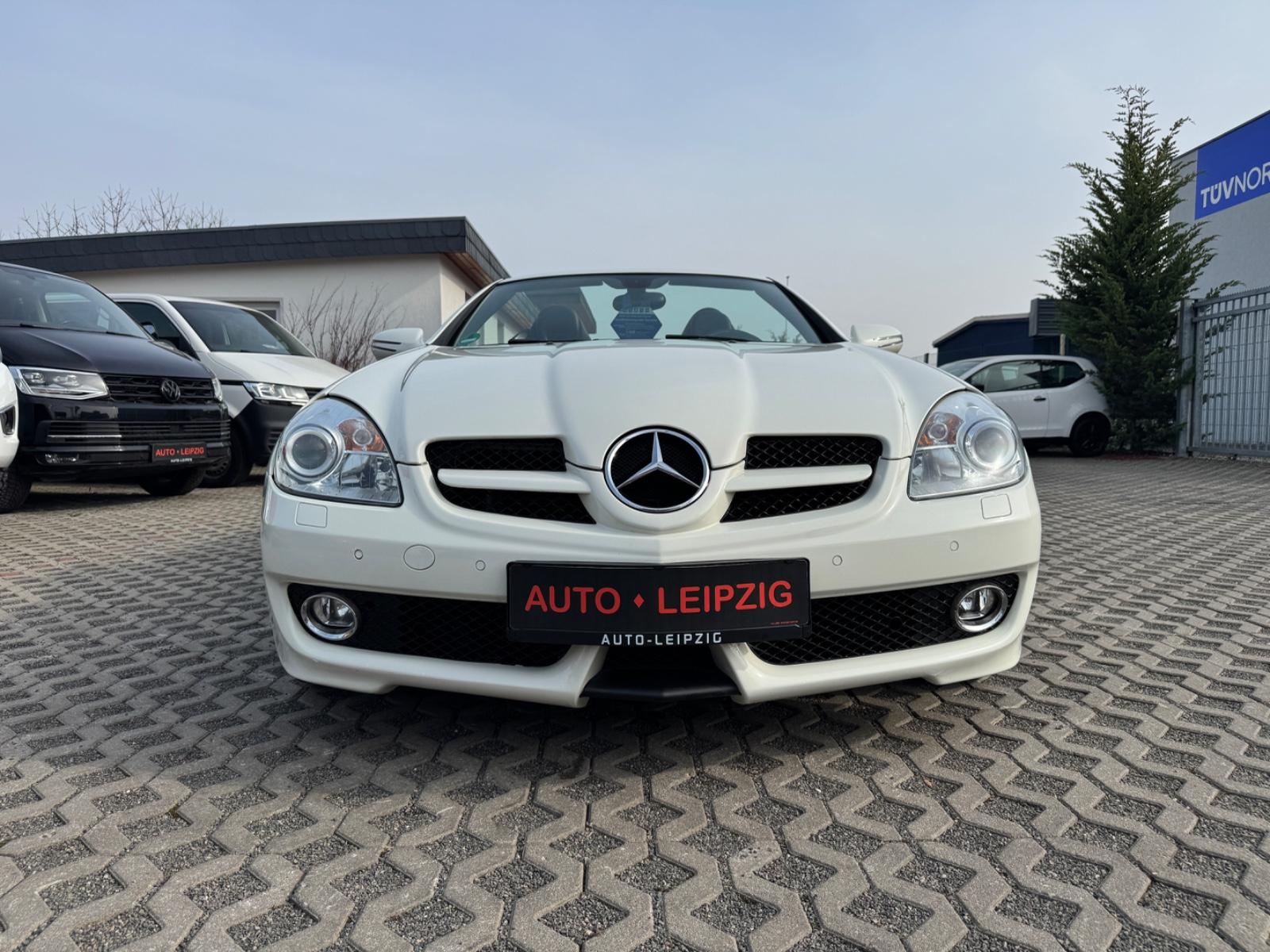 Mercedes-Benz SLK200RoadsterKompressor,BiXenon,Navi,Leder.....