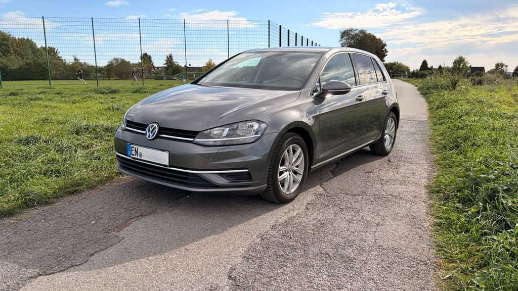 Image of Volkswagen Golf